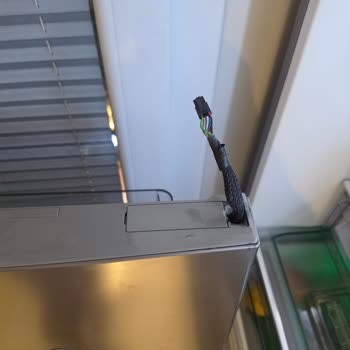 Arçelik Buzdolabının Kapak Patlaması Ve Müşteri Güvenliği İhmali