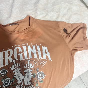 Filiz Yıldız Kuaför’de Uzun Bekleme Ve Yanıltıcı Ombre Kampanyası Sonucu Kötü Saç Rengi