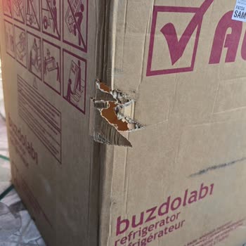Teslim Edilen Buzdolabının Kapısında Göçük Ve Ezik: Değişim Ya Da İade Talebi