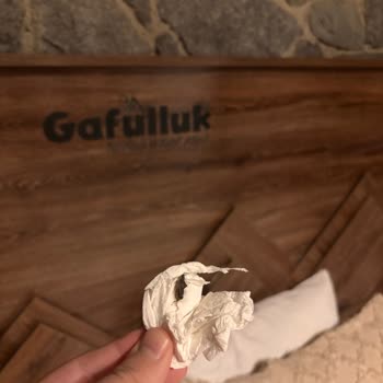 Gafulluk Tatil Köyü Rezervasyon Yaptırdığımız Oda Değildi ve Balkonsuz Bir Odaya Yerleştirildik