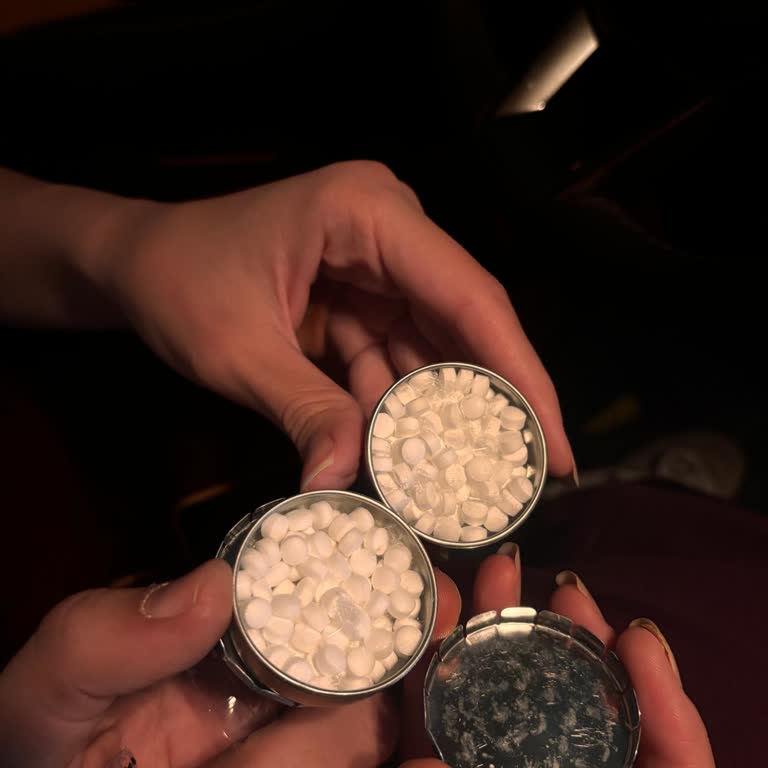 Areka Mint Şekerinde Cam Kırıntısı Bulunduğu İçin Sağlık Endişesi Ve Değişim Talebi