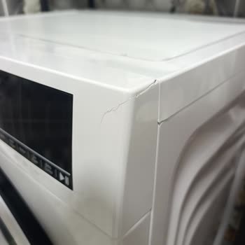 Beko Çamaşır Makinesi Üst Panelindeki Çatlaklar Garanti Kapsamı Dışında Bırakıldı