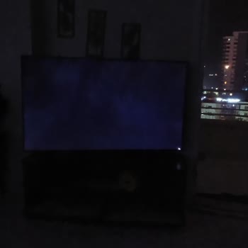 Samsung 55 M80 Model Televizyonunda Bulutlanma Ve Işık Sızması