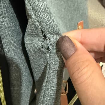 Myroka Gri Sırt Çantasında Kısa Sürede Oluşan Yırtık İçin Garanti Değişim Talebi