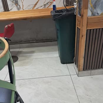 Hijyen Sorunu Ve Yanlış Kola Teslimi Şikayeti