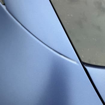 Carwax İzmir Agora’da Eksik PPF Kaplama Yarım Bırakılan Aynalar Ve Baloncuklu Kaplama