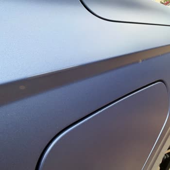 Carwax İzmir Agora’da Eksik PPF Kaplama Yarım Bırakılan Aynalar Ve Baloncuklu Kaplama