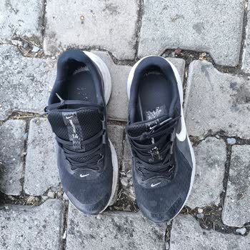 FLO Mağazacılık'ta Nike Ayakkabı Garantisi Reddi Ve Kullanıcı Hatası İddiası