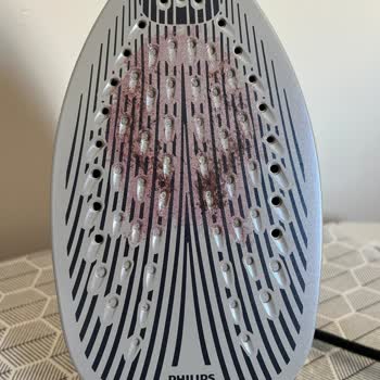 Philips Ütünün Kıyafetlere Verdiği Zarar Ve Mağaza İade Sözünü Tutmaması