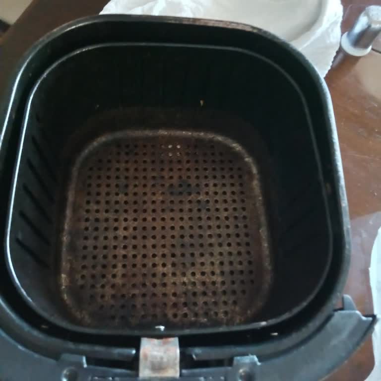 Evkur Airfryer Haznesinin Erken Paslanması Ve Tamir Talebi