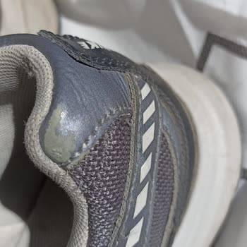 Nike Initiator Ayakkabısında Kısa Sürede Yırtılma Ve Soyulma Şikayeti