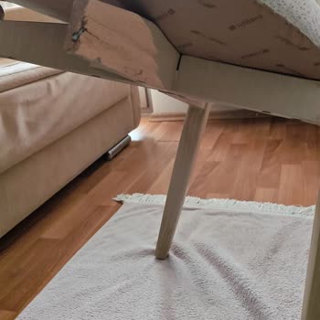 İstikbal Nora Sandalyesinin Vida Nedeniyle Kırılması Ve Ücretsiz Değişim Talebi