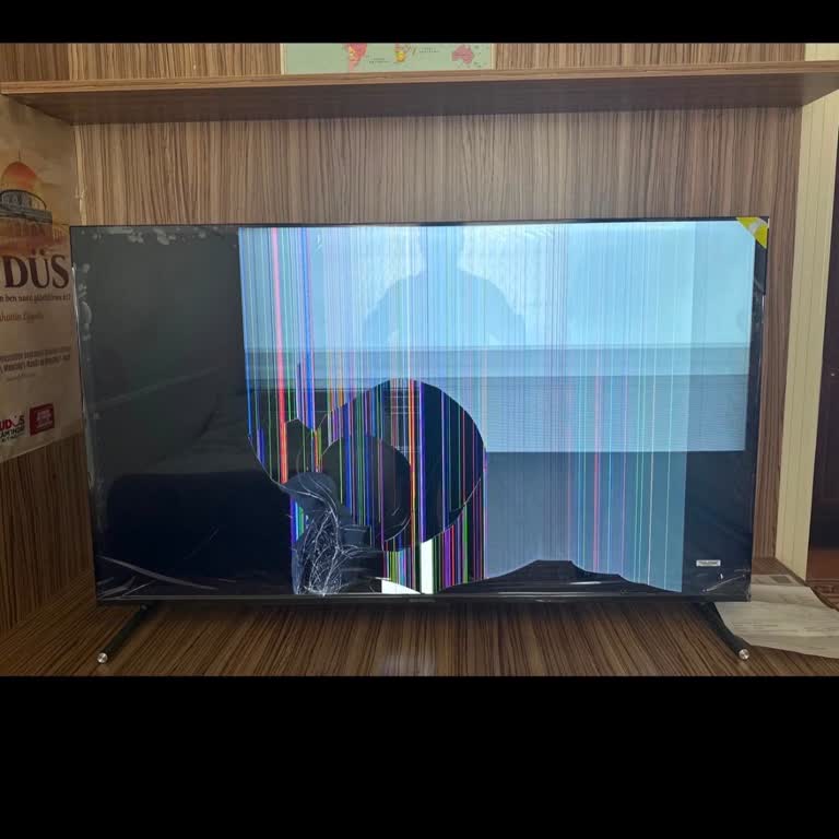 Vatan Bilgisayar ve Grundig Yetkili Servisinin Kırık Ekranlı Televizyonu Üzerine Sorumluluk Reddi