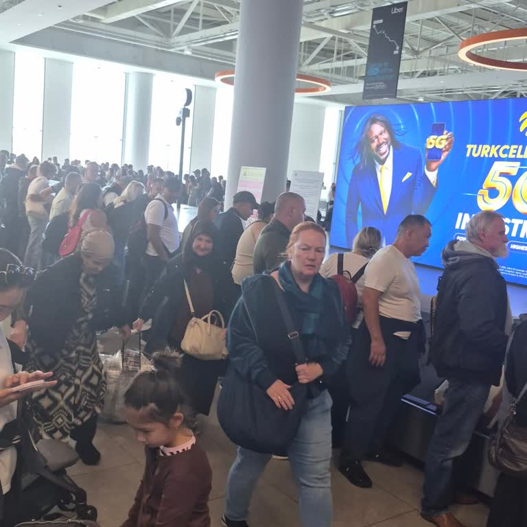 Antalya Havalimanı'nda Sunexpress Bagaj Gecikmesi Ve 4500 TL Maddi Zarar