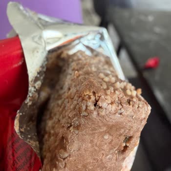 Eti Hoşbeş Gofret Üzerindeki Beyaz Lekeler Kalite Ve Hijyen Endişesi