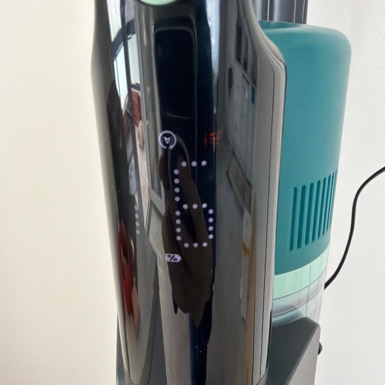 Philips 6000 Serisi Dikey Süpürge Kırmızı Işık Uyarısı Ve Çekim Gücü Kaybı