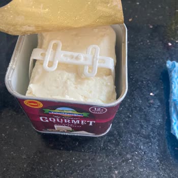 Migros Şubesinde Bozuk Tahsildaroğlu Gourmet Beyaz Peynir
