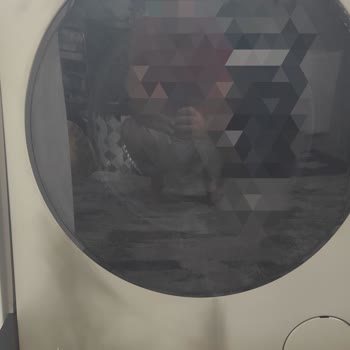 Vestel Çamaşır Makinesinde Ön Yüzeyde Su Lekeleri Ve Kararma