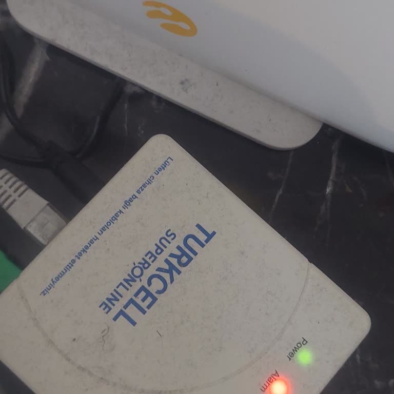 Superonline Cumartesi Geceleri Tekrarlayan İnternet Kesintisi İşimi Engelliyor