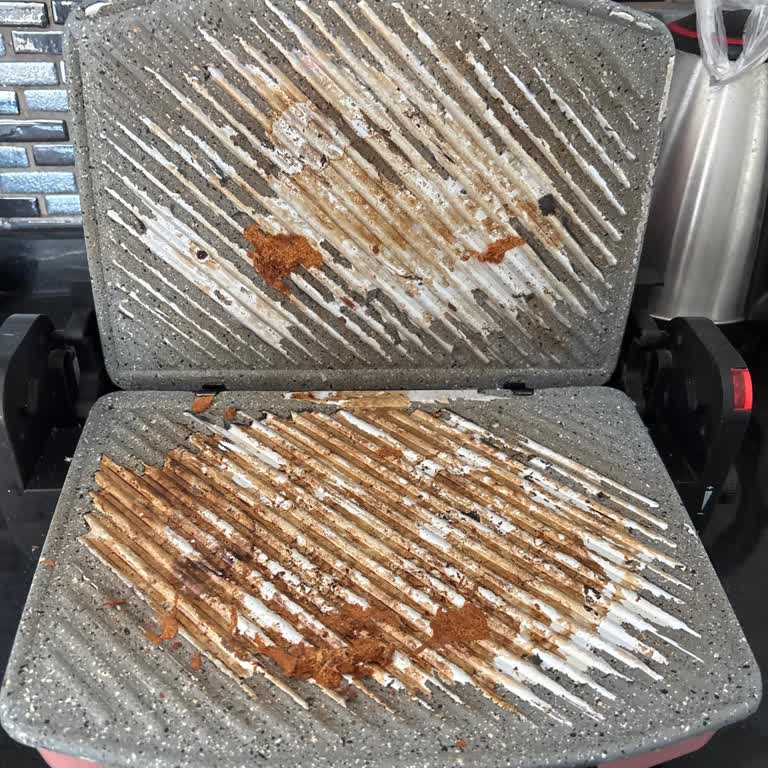 Karaca Future Tost Makinesinin Izgara Plakasının Yedek Parça Sorunu