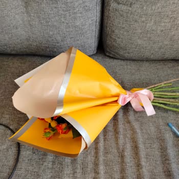 Çiçek Sepeti'nde Görseliyle Uyuşmayan Küçük Ve Solmuş Buket Teslimatı