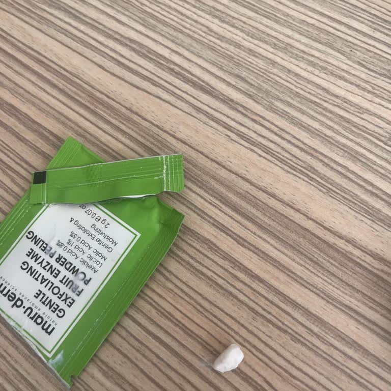 Maruderm Powder Peeling Ürünün İçindeki Taş Benzeri Yabancı Cisim: Ürün Değişimi Talebi