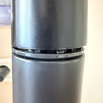 Philips 6000 Serisi Dikey Süpürge Boru Bağlantısındaki Esneme Sorunu Garanti Kapsamında Çözülmeli