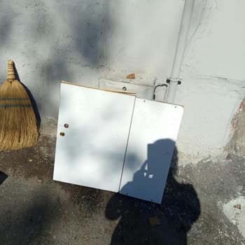 Arçelik Servisinin Davlumbaz Montajı Sırasında Doğalgaz Kutusunu Kırması Ve Sonrası İlgisiz Kalması