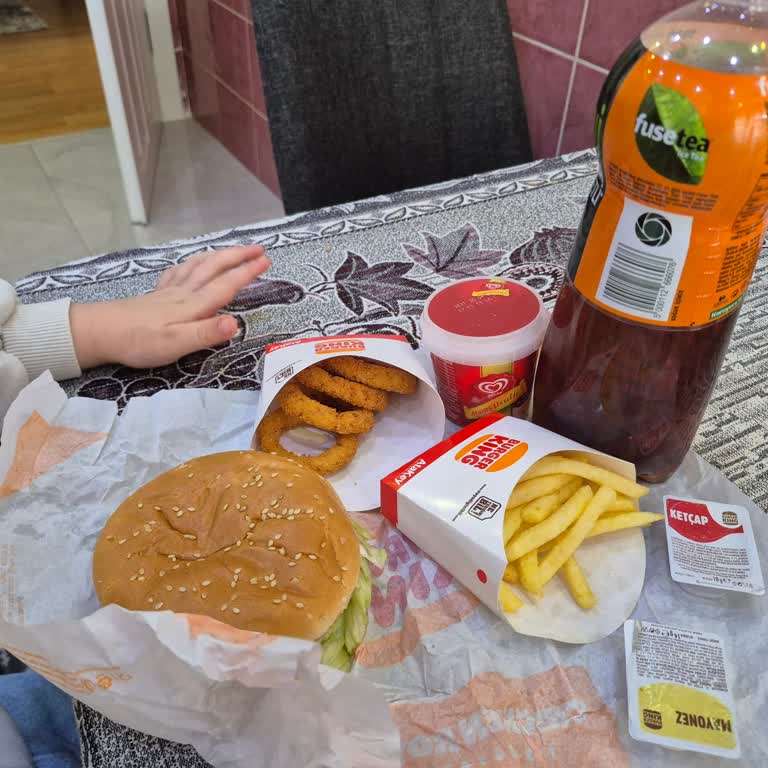 Getir Yemek'te Yanlış Ve Eksik Burger King Siparişi, İade Talebi Reddedildi