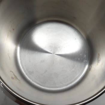 Fissler Düdüklü Tencerede İlk Kullanımda Lekeler Ve Servis Sonrası Yeni İzler: Değişim Talebi