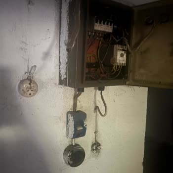 Kula İnşaat’ın Altyapı Kesintileri Binada Yaşamı Ve Güvenliği Tehlikeye Atıyor