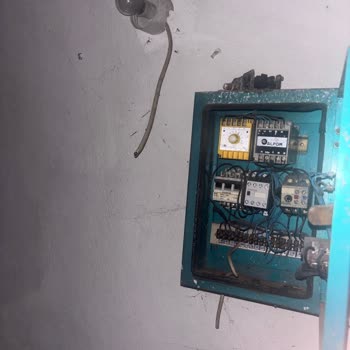 Kula İnşaat’ın Altyapı Kesintileri Binada Yaşamı Ve Güvenliği Tehlikeye Atıyor