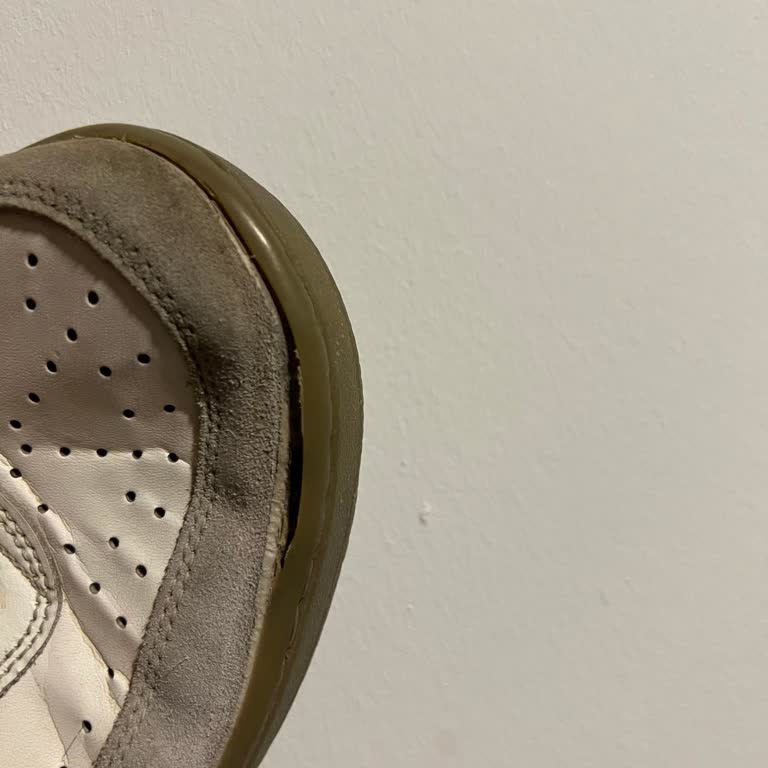Nike Ayakkabının Tabanı Kendiliğinden Açıldı, Garanti Reddi Ve İade Talebi