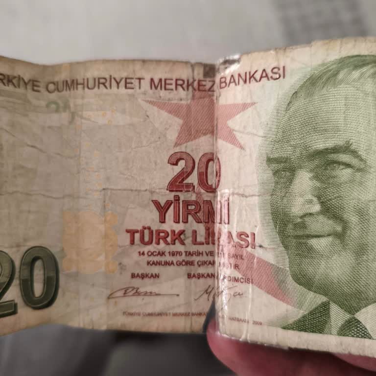 Para Üstü Verilmemesi Ve Bozuk 20 TL Banknotu Şikayeti
