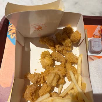 Popeyes Şubesinde Uzun Bekleme Ve Yetersiz Nugget Menüsü İçin Ücret İadesi Talebi