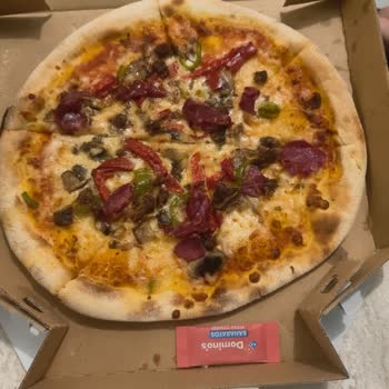 Domino’s Pizza Şubesinde Sarımsaklı Kenar Sürekli Eksik