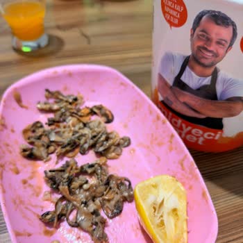 Midyeci Ahmet Şubesinde Temizlenmemiş Midyeler