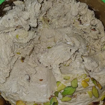 Ambalaj Görseliyle Aldatılan Antep Fıstıklı Tahin Helvası