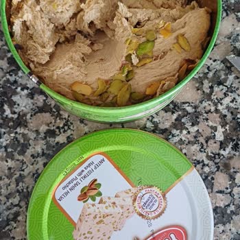 Ambalaj Görseliyle Aldatılan Antep Fıstıklı Tahin Helvası