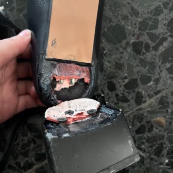 Derimod Kadın Ayakkabısının Topuğu Kırıldı Ve Güvenliğimi Tehlikeye Attı, İade Talebi