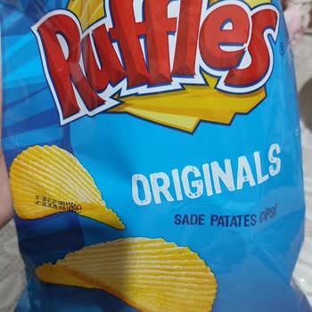 Biçen Market Şubesinde Satın Alınan Ruffles Cipsinde Mor Lekeli Ve Çizikli Parça Bulundu