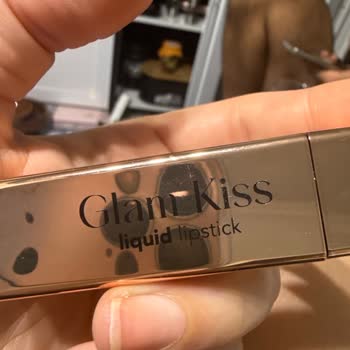 Flormar Glam Kiss Liquid Lipstick Üzerinde Yanıltıcı Satış Ve Yapışkanlık Sorunu