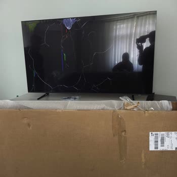 Amazon Warehouse Has Not Collected The Broken TV For 40 Days