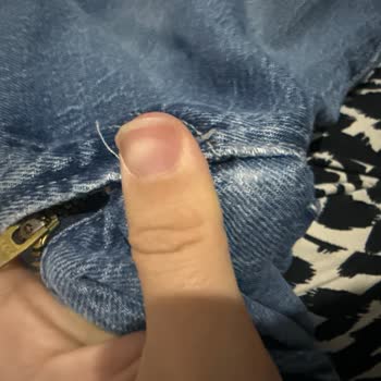Mavi Jean Pantolonunda Erken Yırtılma Ve Değişim Talebi