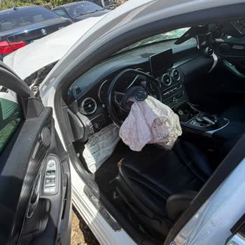 Mercedes C200 Modelinde Hava Yastıklarının Yetersiz Açılması Hayati Risk Yarattı