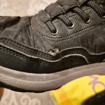 Skechers Ayakkabısında Üç Ayda Dikiş Ve Yırtılma, Garanti Kapsamında Değişim Talebi