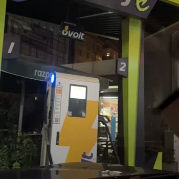 Opet Şarj İstasyonunda Uzun Bekleme Ve İşlevsiz Çalışma
