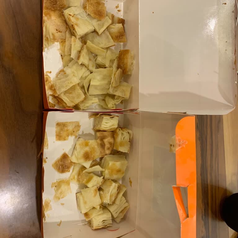Migros Yemek'te 2 Saate Uzayan Teslimat Ve Çökmüş Börek İade Talebi