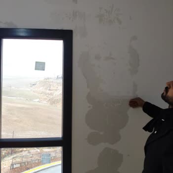 Adıyaman'daki TOKİ Konutlarında Sürekli Su Sızıntısı Ve Çatı Boşluğu Sorunu