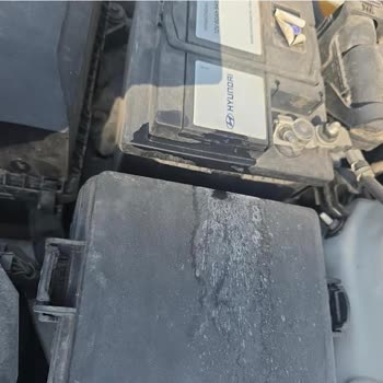 Hyundai Yetkili Servisinde Değişen Akünün Garantisi Bitmeden Asit Sızdırması Ve Müşterinin Yolda Kaldığı Olay